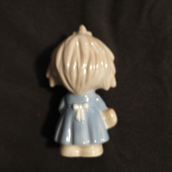 Porcelain "Dreams Collection" Figurines 3 1/4 tall and 1 1/8 wide. - Picture 3 of 4